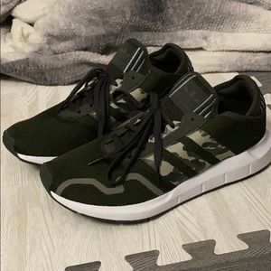 Adidas Originals Men’s Swift Run X Camo
